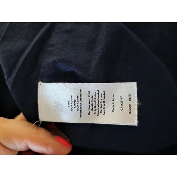 Talbots Petites Navy Heavily Embroidered Floral Blouse M/P Cotton Short Sleeve - Picture 10 of 10